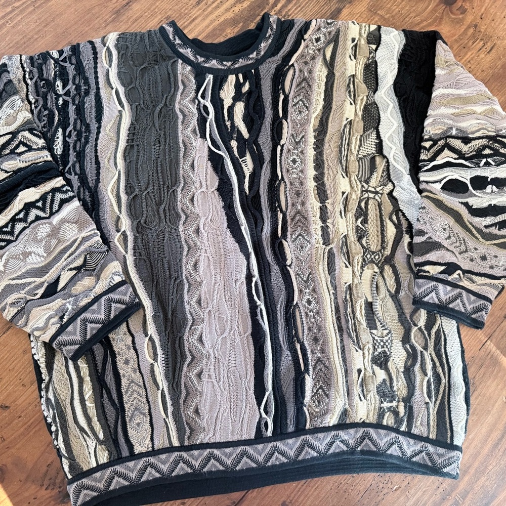 COOGI Black and Cream Knit Sweater
